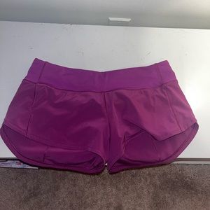 Lululemon speed ups 2.5" size 6 shorts